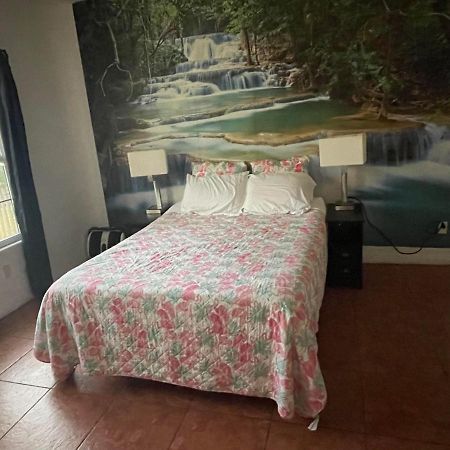 베이커즈필드 21St Apartament..! 아파트 외부 사진
